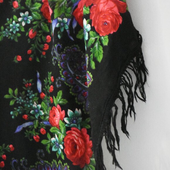 Bohemian Large Ukrainian Scarf/Wrap/Shall - beautiful floral pattern - Picture 11 of 14
